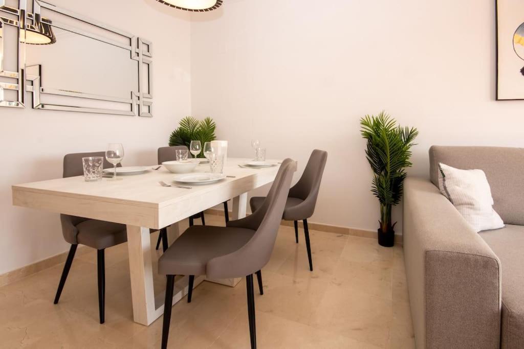 Penthouse With Roof Terrace, Bbq, Pool- And Sea Views Appartement Buenas Noches Buitenkant foto